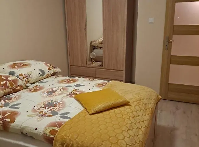 Olivia شقة يلينيا غورا